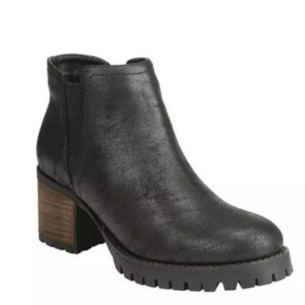 Carlos by Carlos Santana Womens Gill Ankle Boot